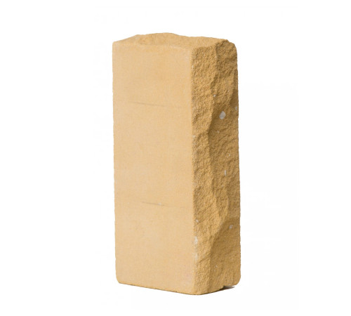 Кирпич силикатный одинарный лицевой полнотелый рустированный угловой гидрофобизированный (СОЛПоРуГ) желтый